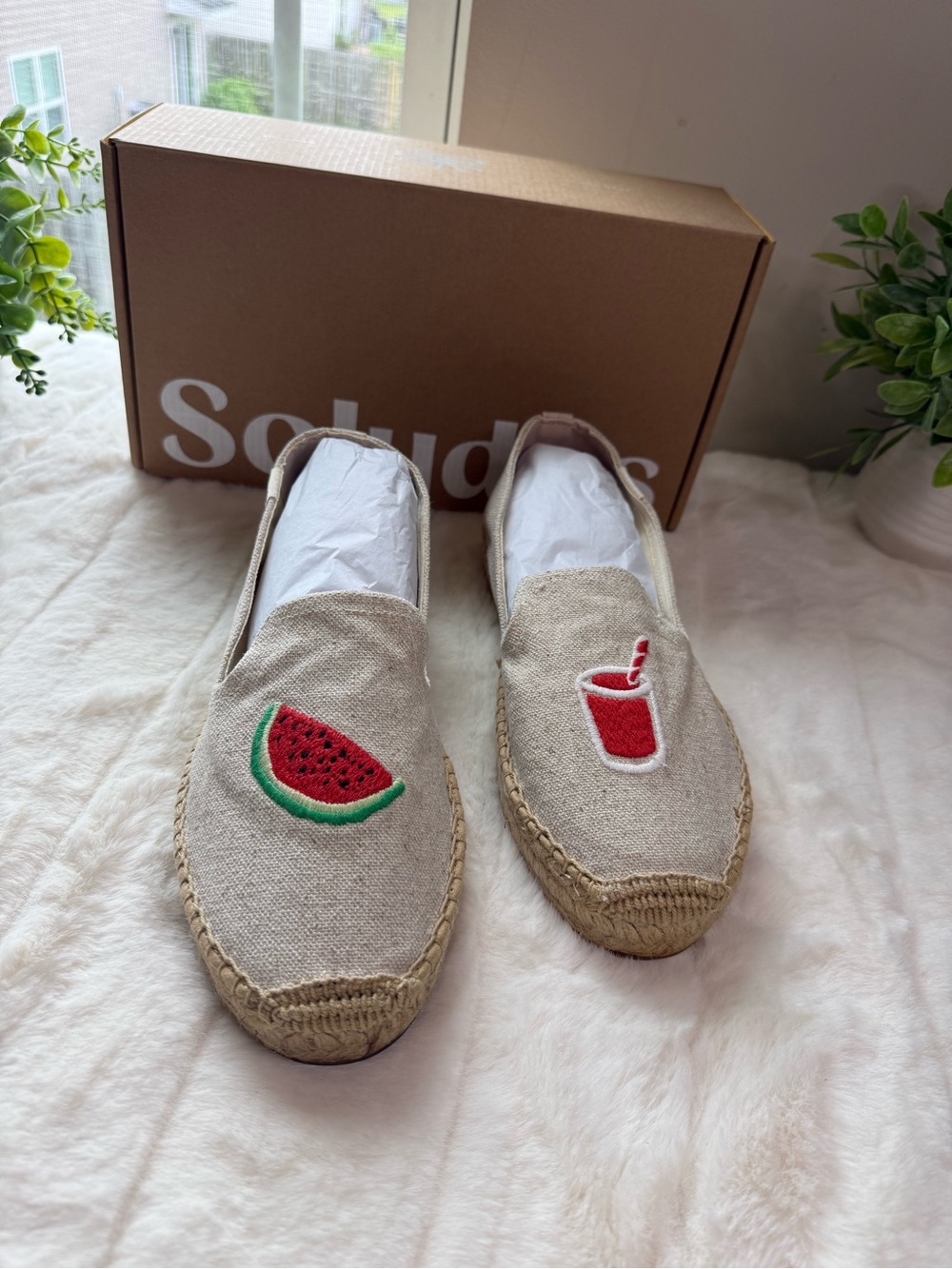 NWT - Soludos Beige Canvas Espadrilles Watermelon Juice Embroidery - Size 8.5